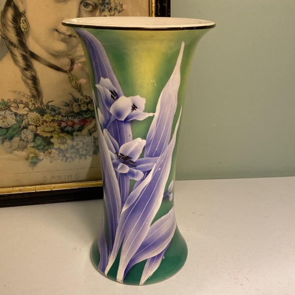 Vintage Royal Nippon Nishiki Hand Painted Vase - Picture 2 of 13